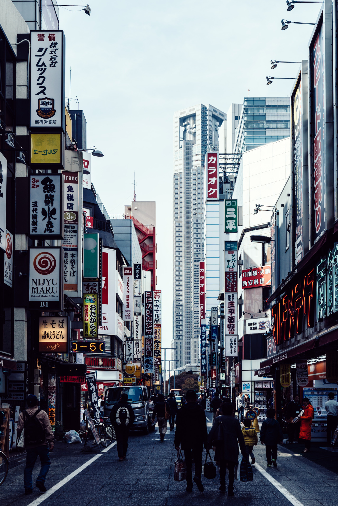 Archillect ID 384691