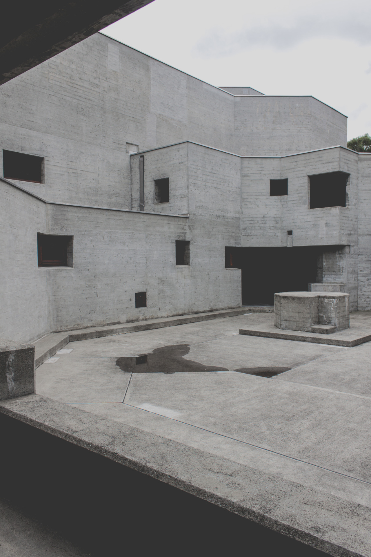 Archillect ID 384793