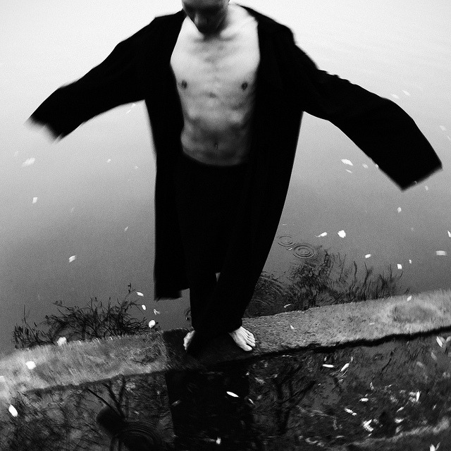 Archillect ID 384811