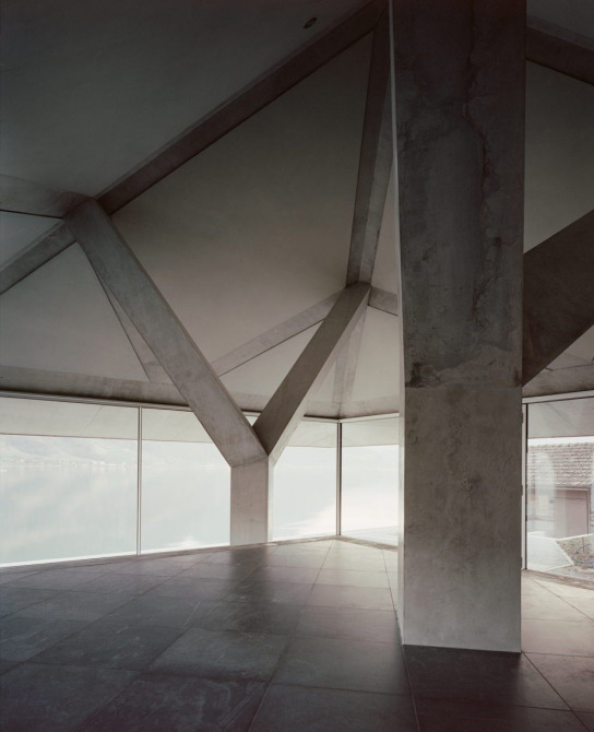 Archillect ID 384885