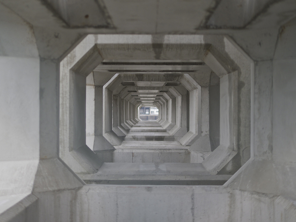 Archillect ID 384899