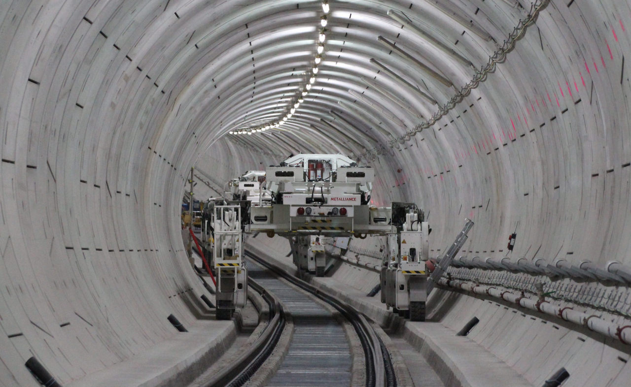 Archillect ID 384910