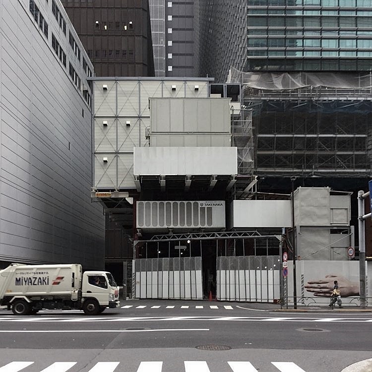 Archillect ID 384917