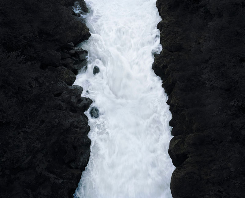 Archillect ID 385015