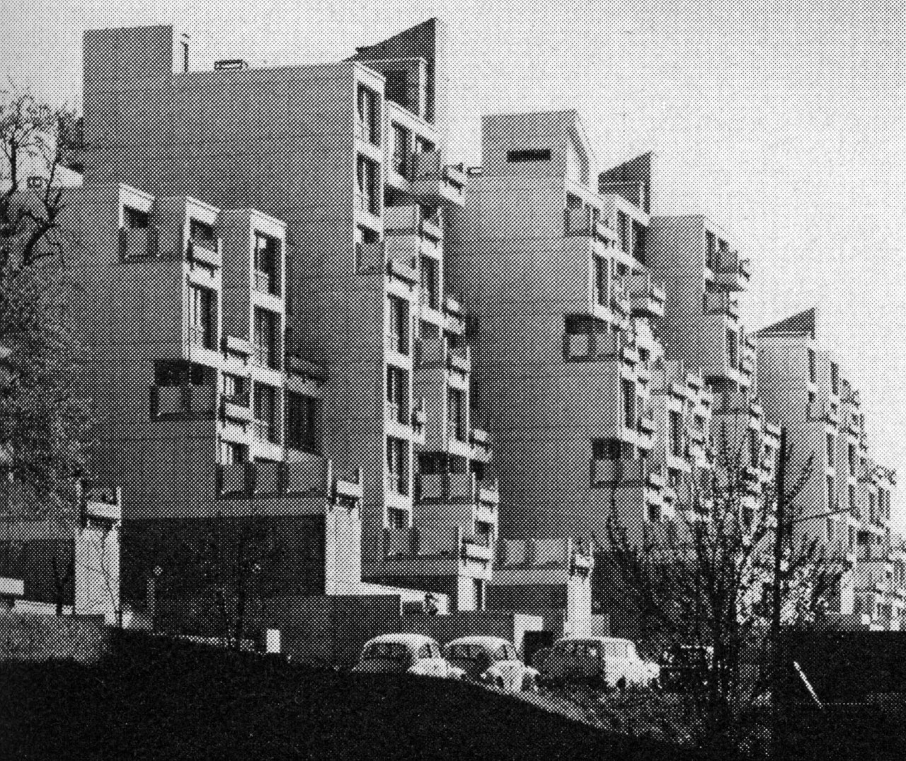 Archillect ID 385052