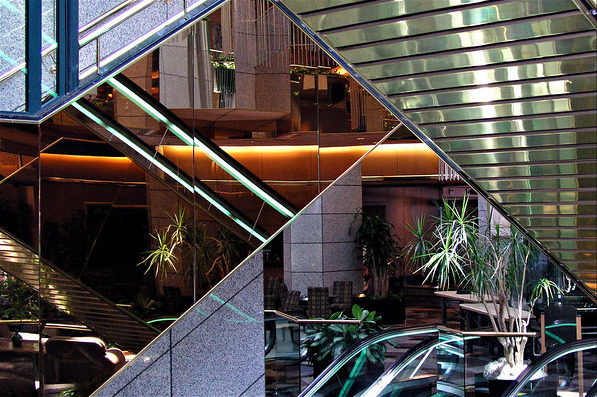 Archillect ID 385109