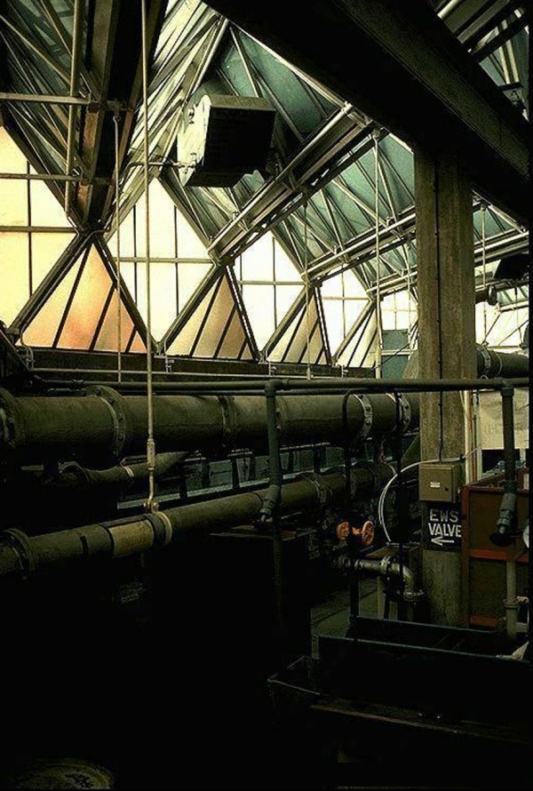 Archillect ID 385179