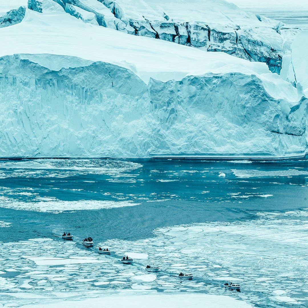 Archillect ID 385310