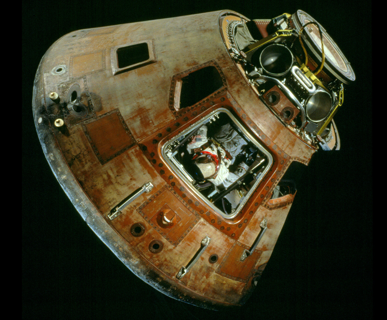 Archillect ID 385385