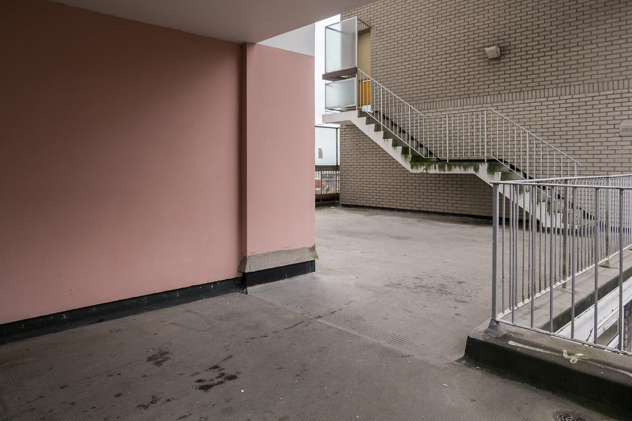 Archillect ID 385392