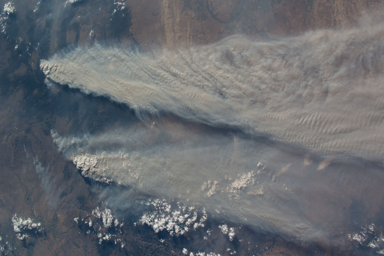 Archillect ID 385541