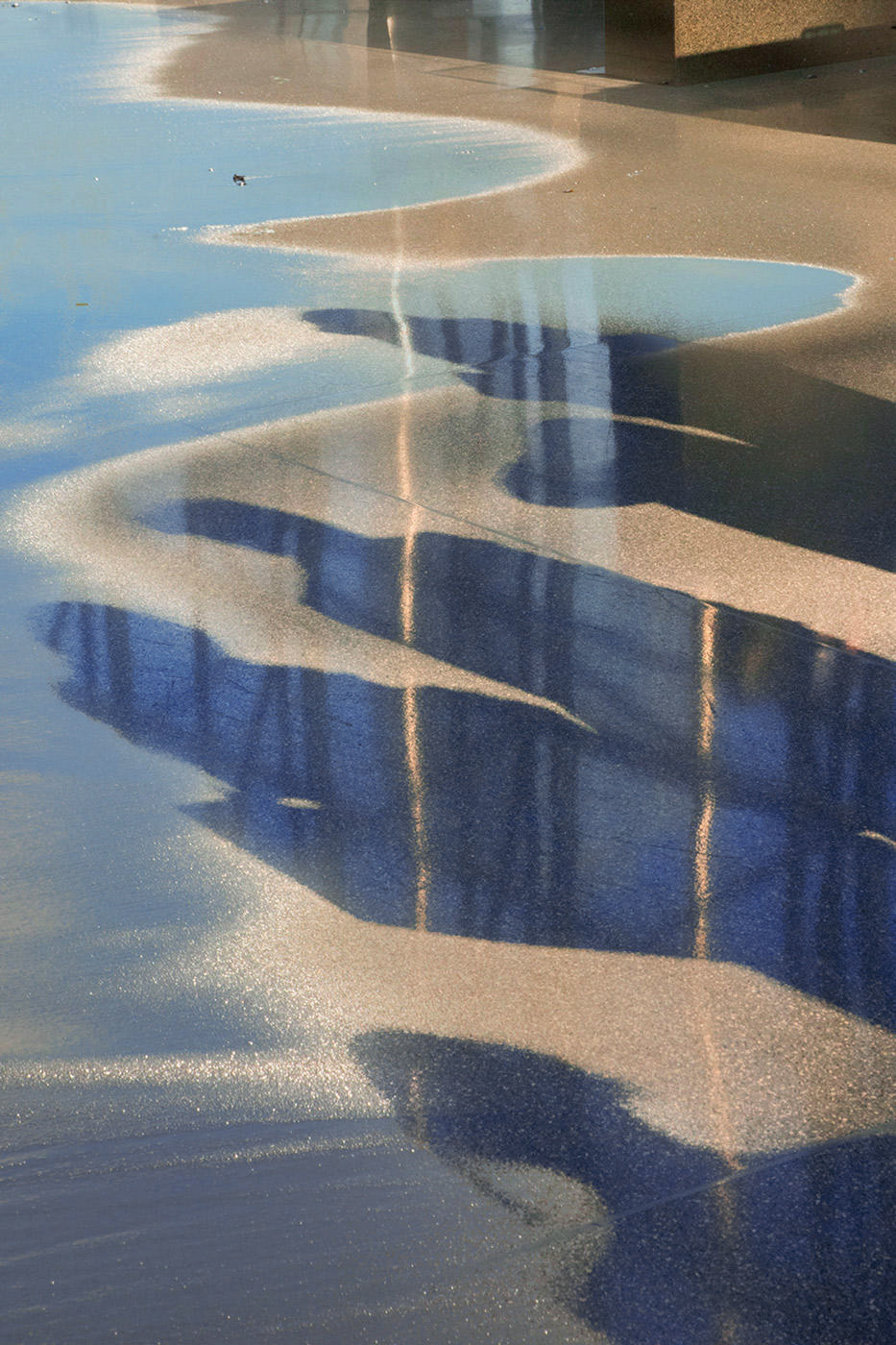 Archillect ID 385553