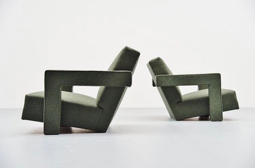 Archillect ID 385575