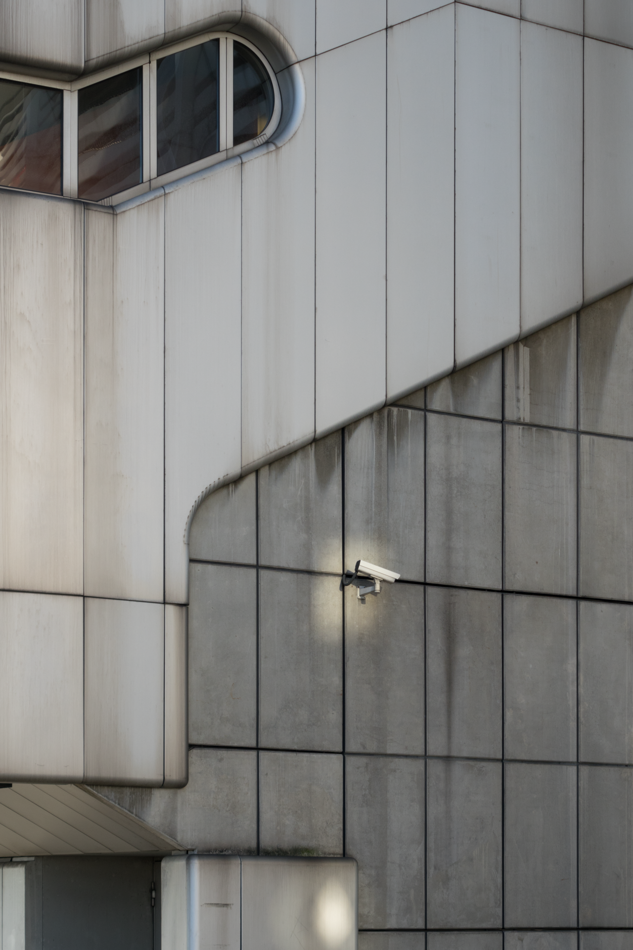 Archillect ID 385635