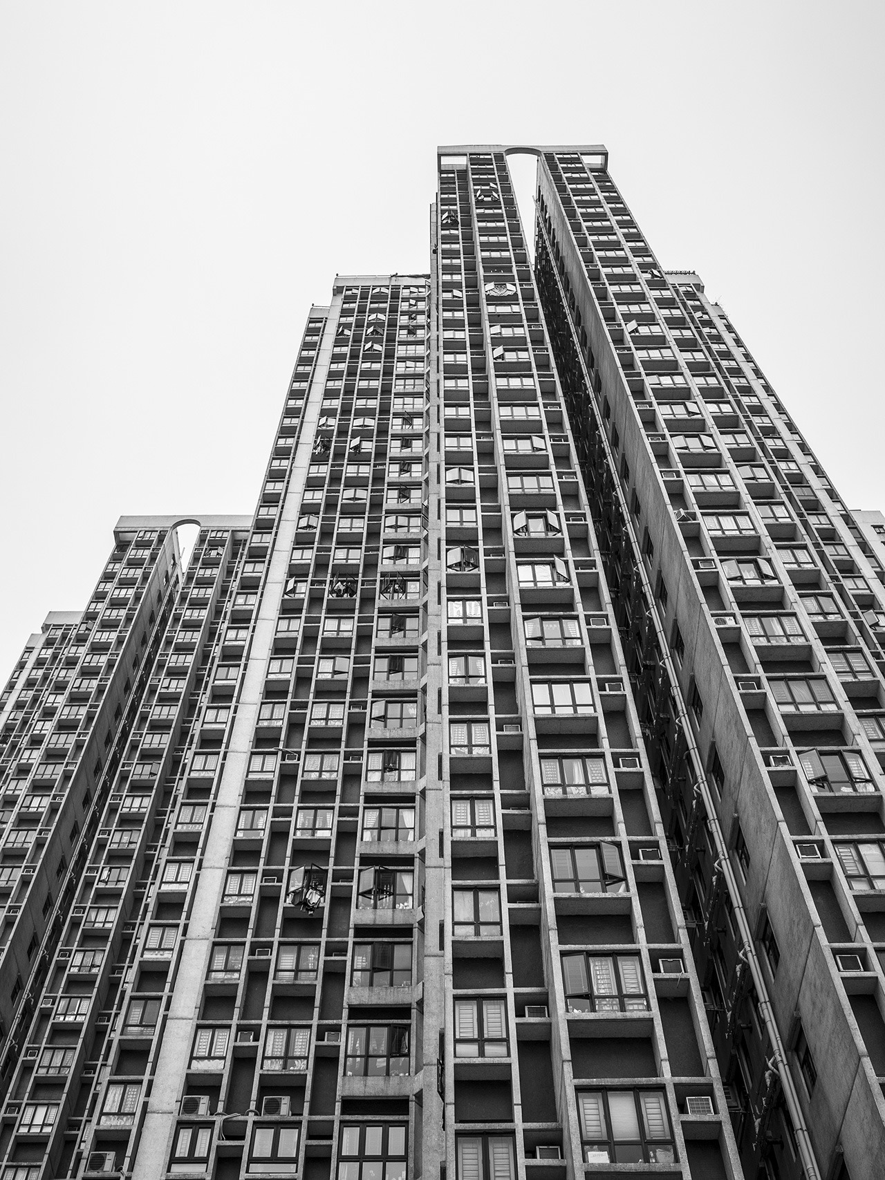 Archillect ID 385747