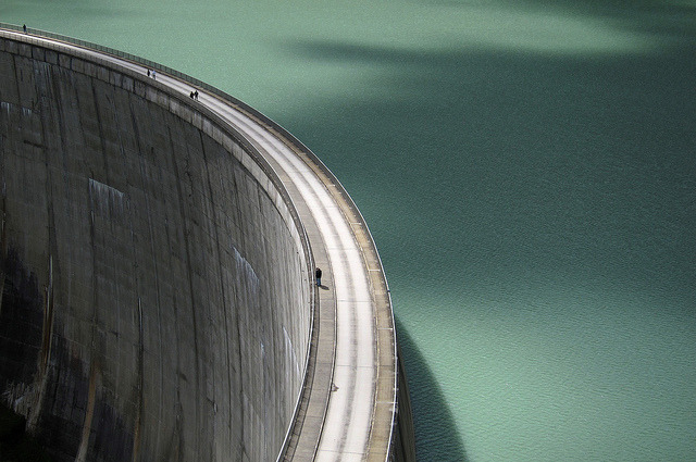 Archillect ID 385787