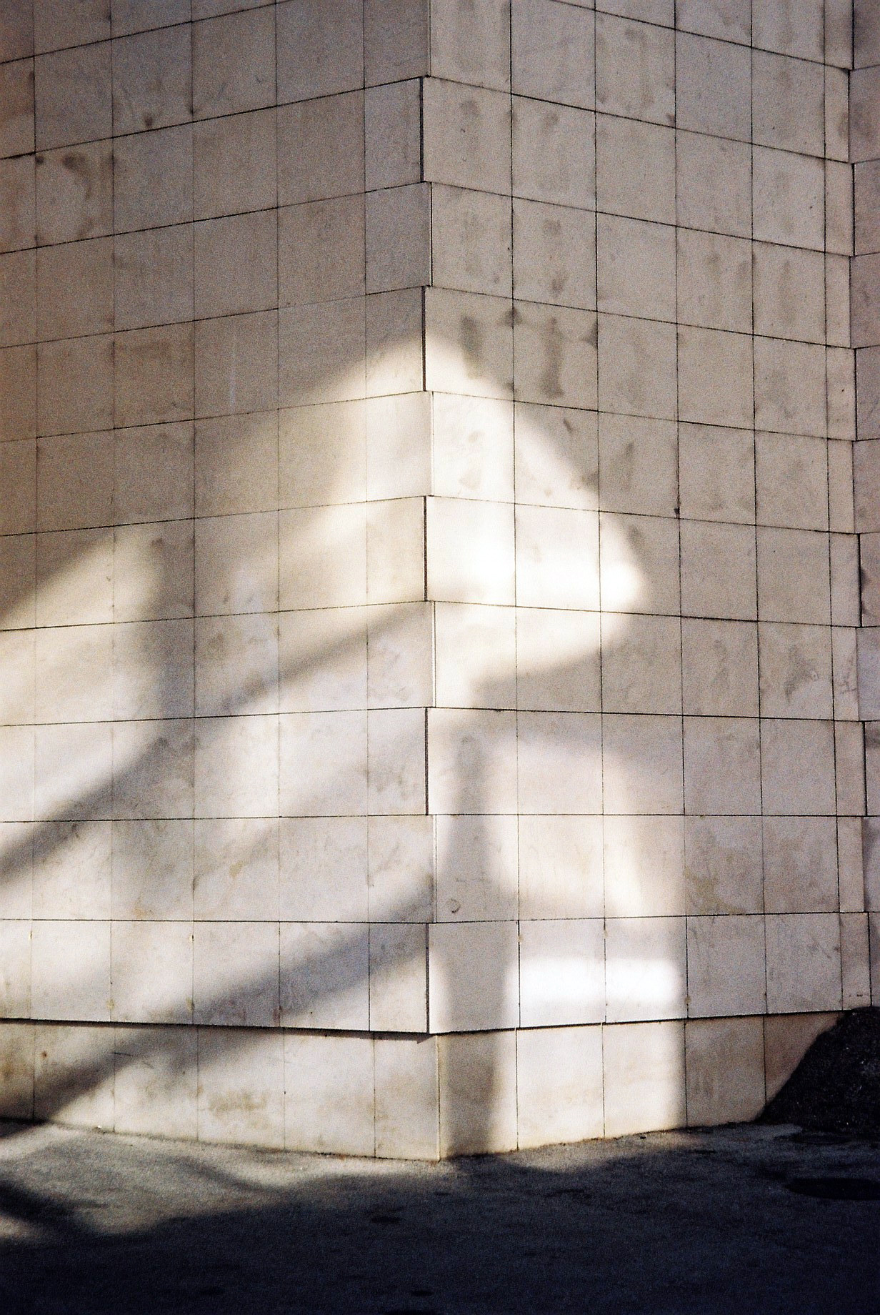 Archillect ID 385913