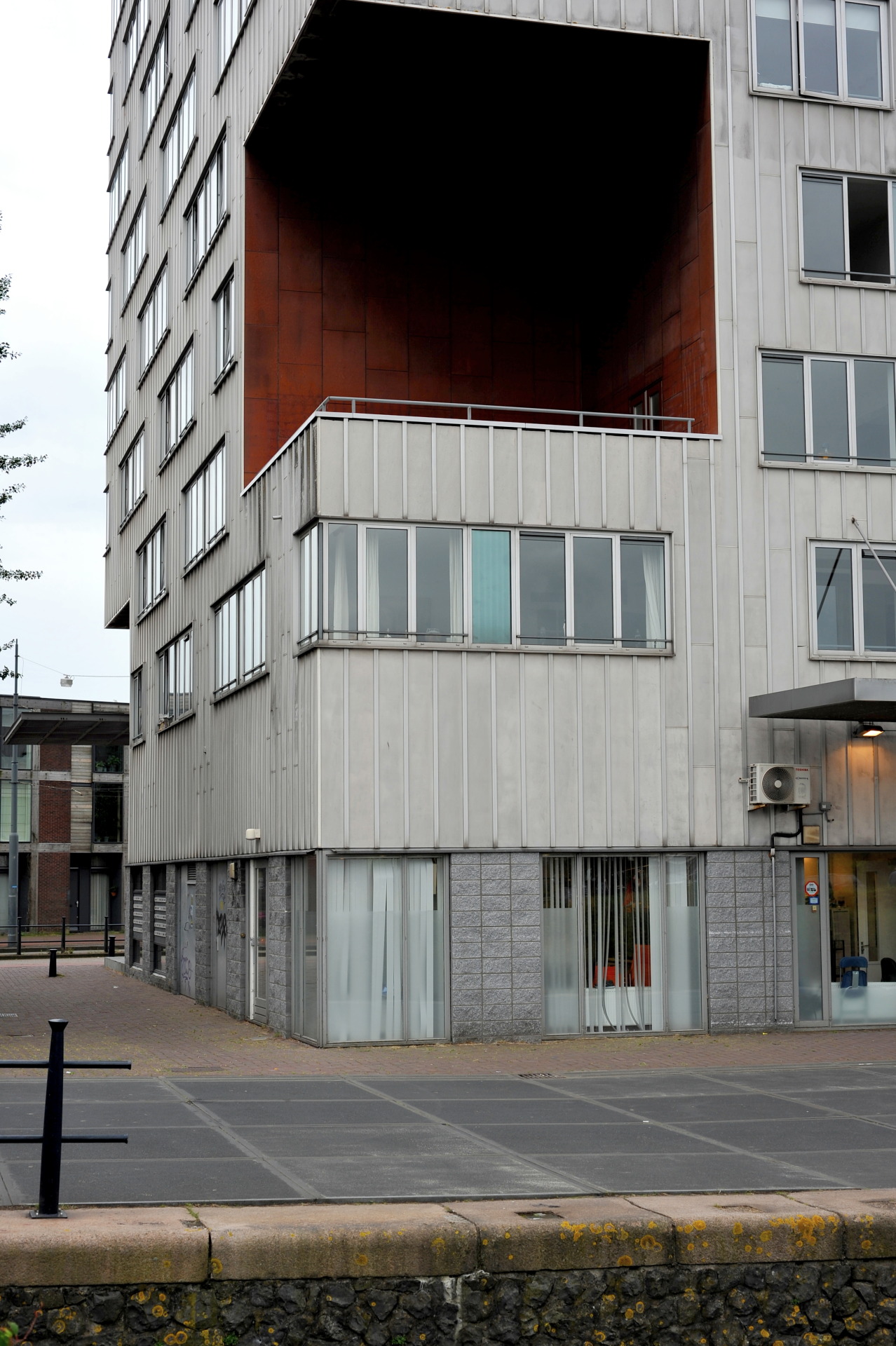 Archillect ID 386005