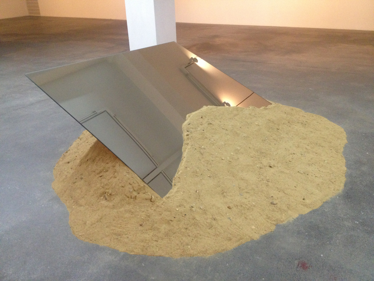 Archillect ID 386041