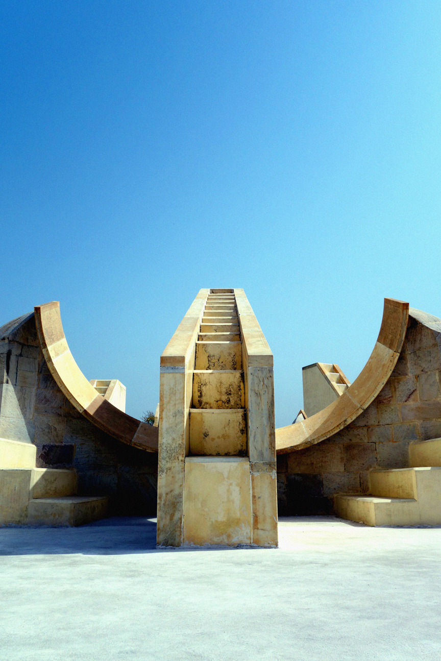 Archillect ID 386071