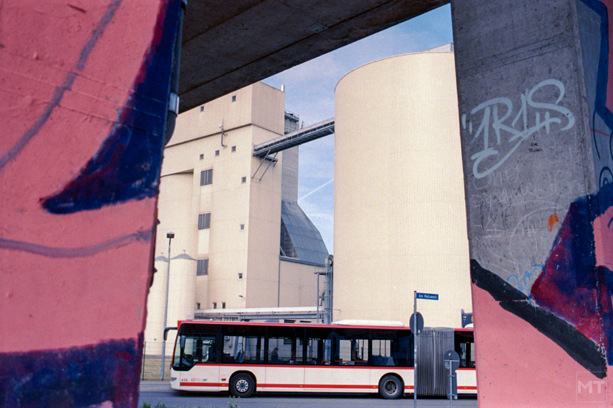 Archillect ID 386095