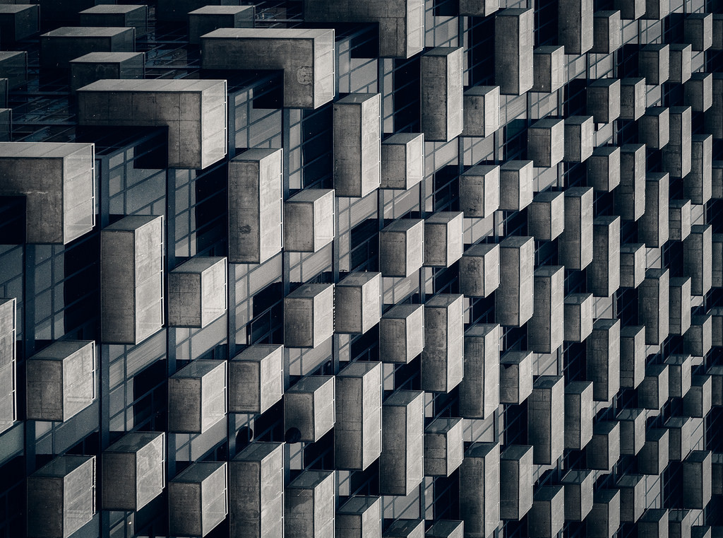 Archillect ID 386151