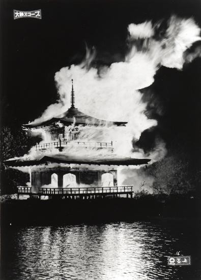 Archillect ID 386152