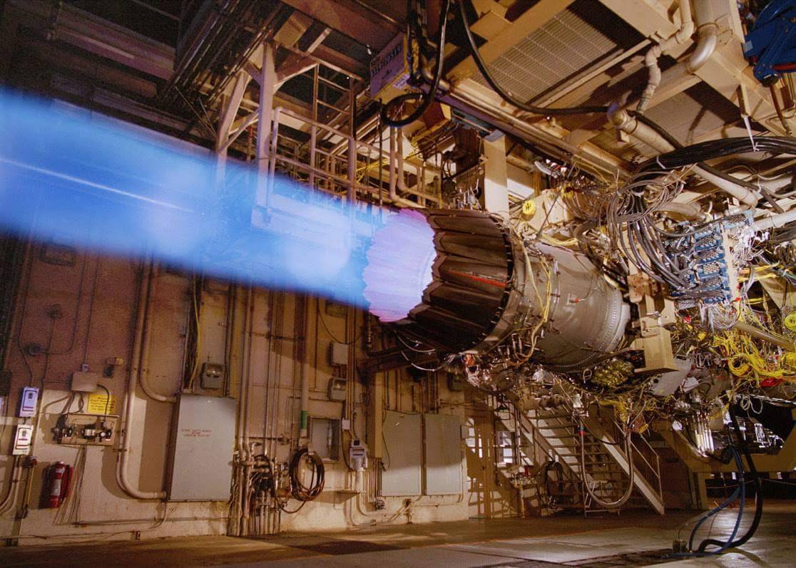 Archillect ID 386198