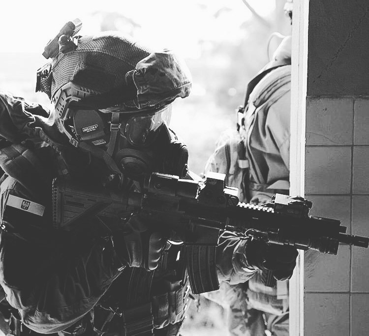 Archillect ID 386272