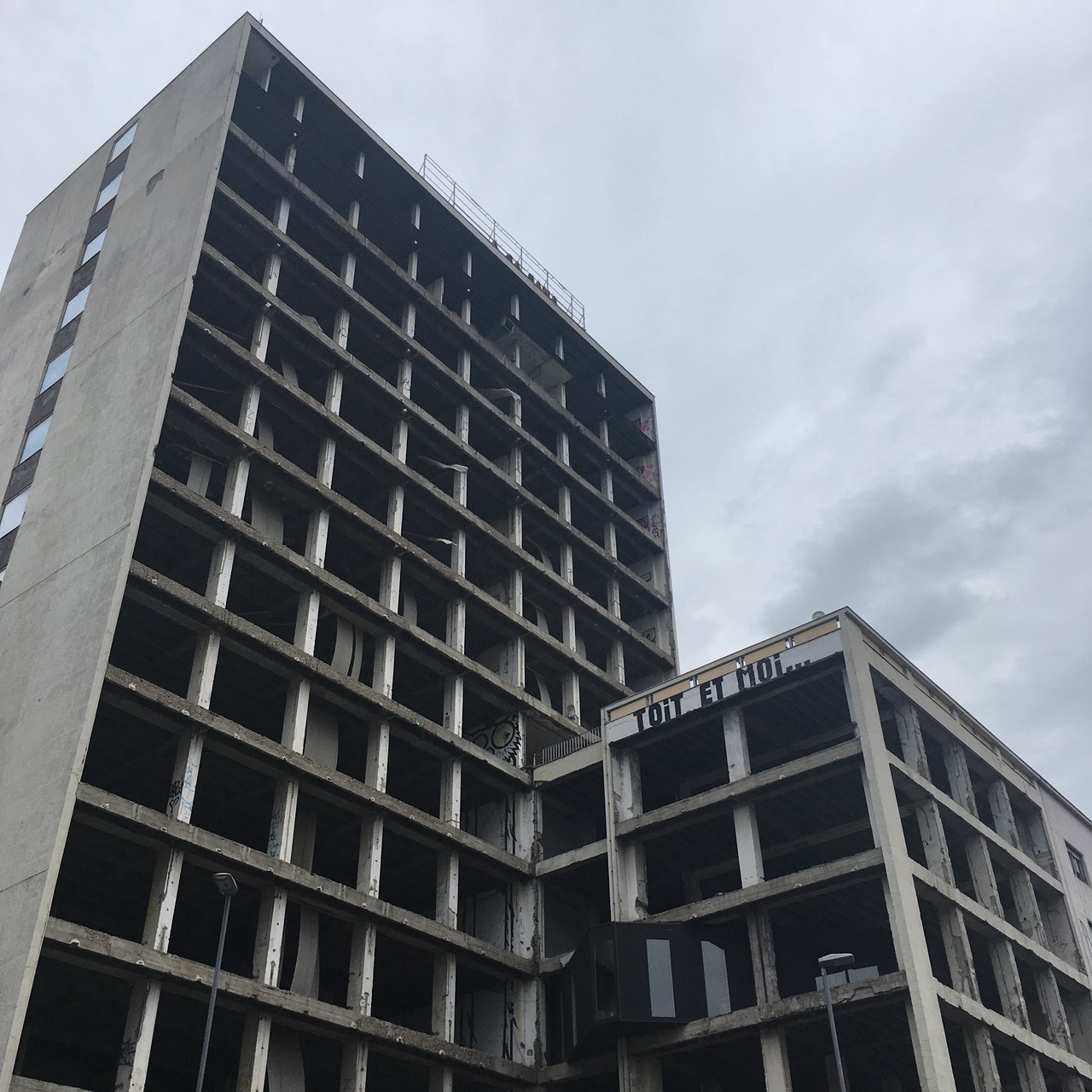 Archillect ID 386286