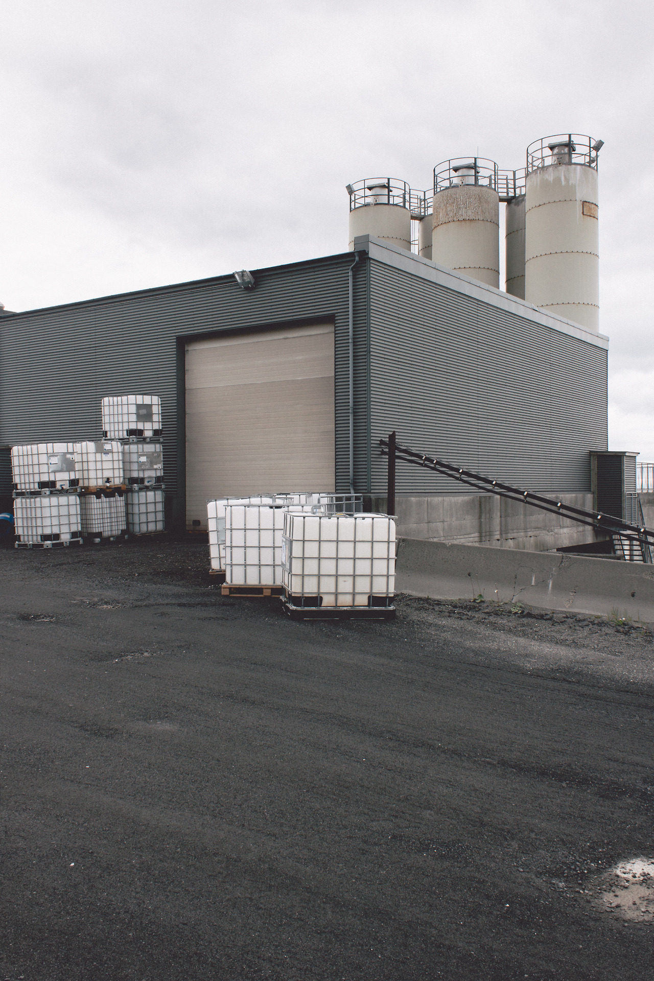 Archillect ID 386302