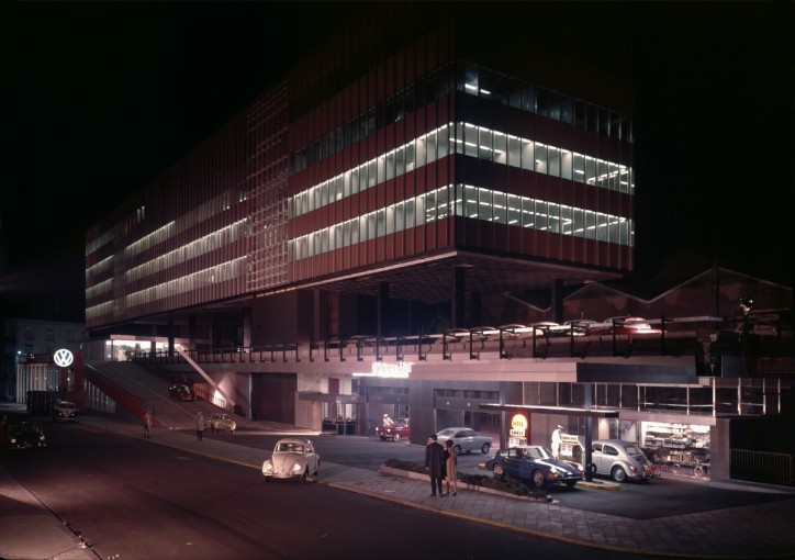 Archillect ID 386350