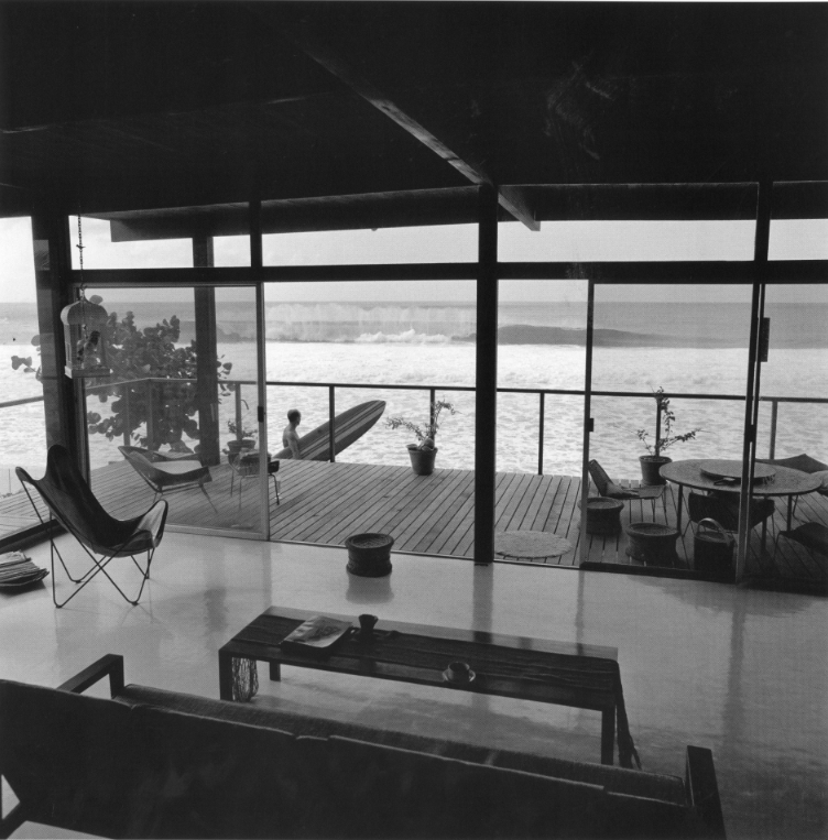 Archillect ID 386429