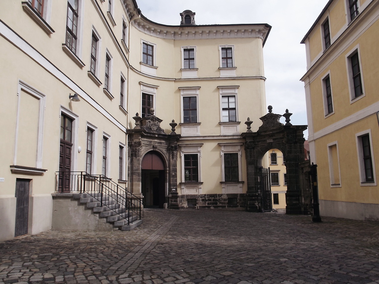 Archillect ID 386575