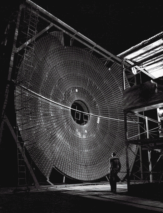 Archillect ID 386596