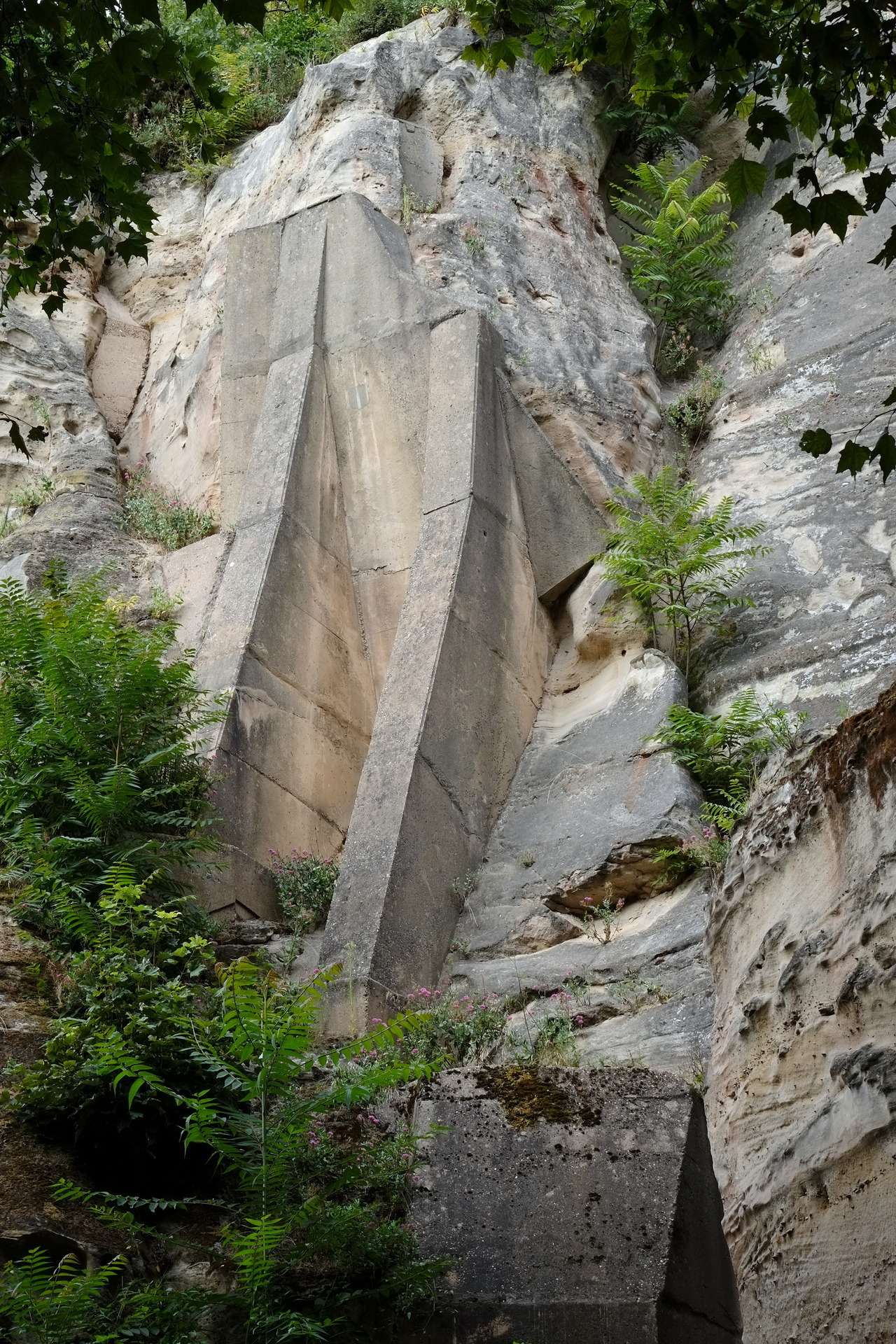 Archillect ID 386641