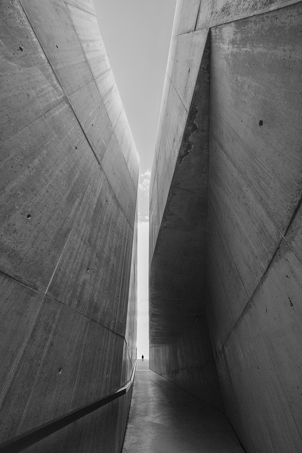 Archillect ID 386770