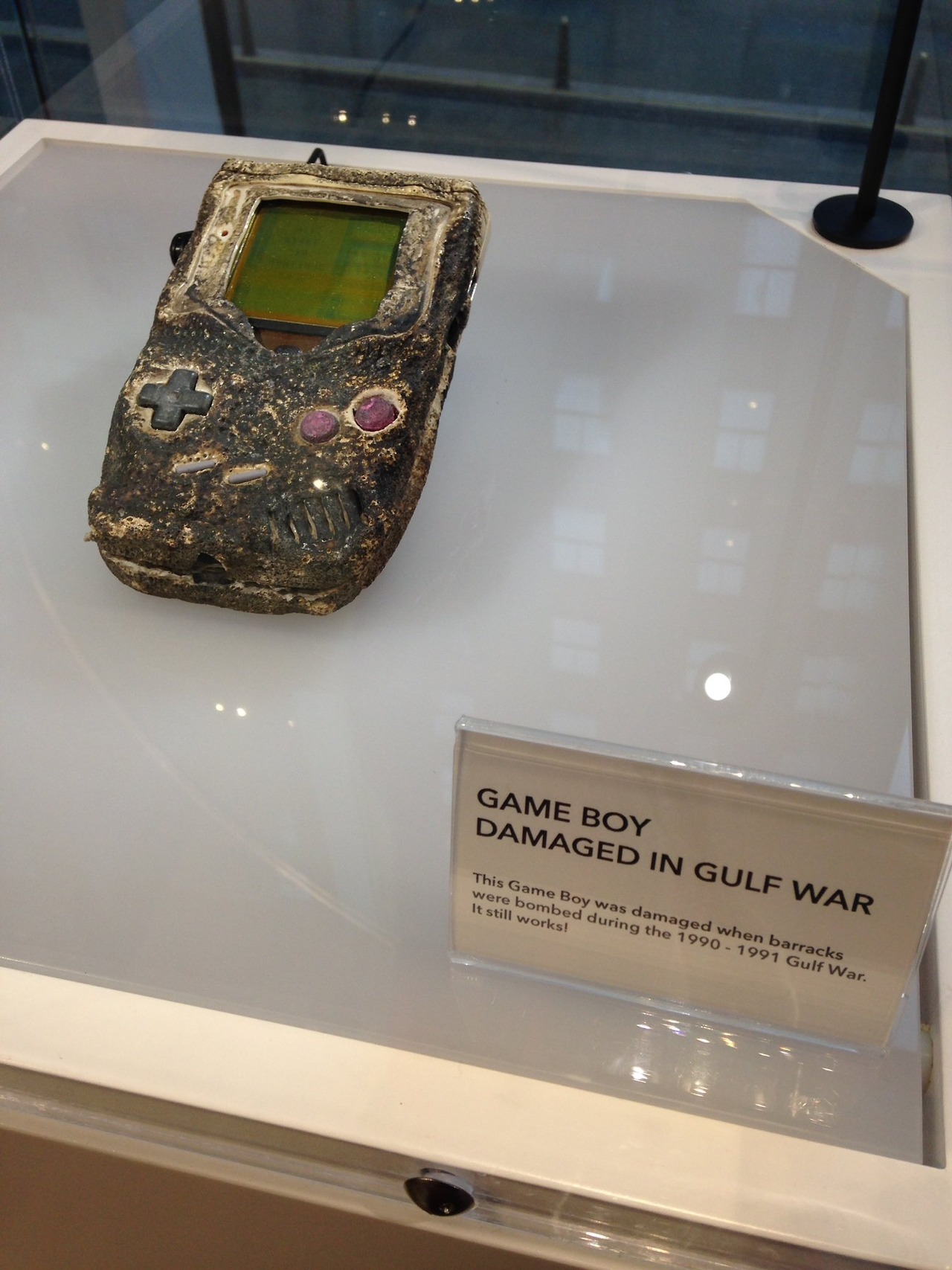 Archillect ID 386869