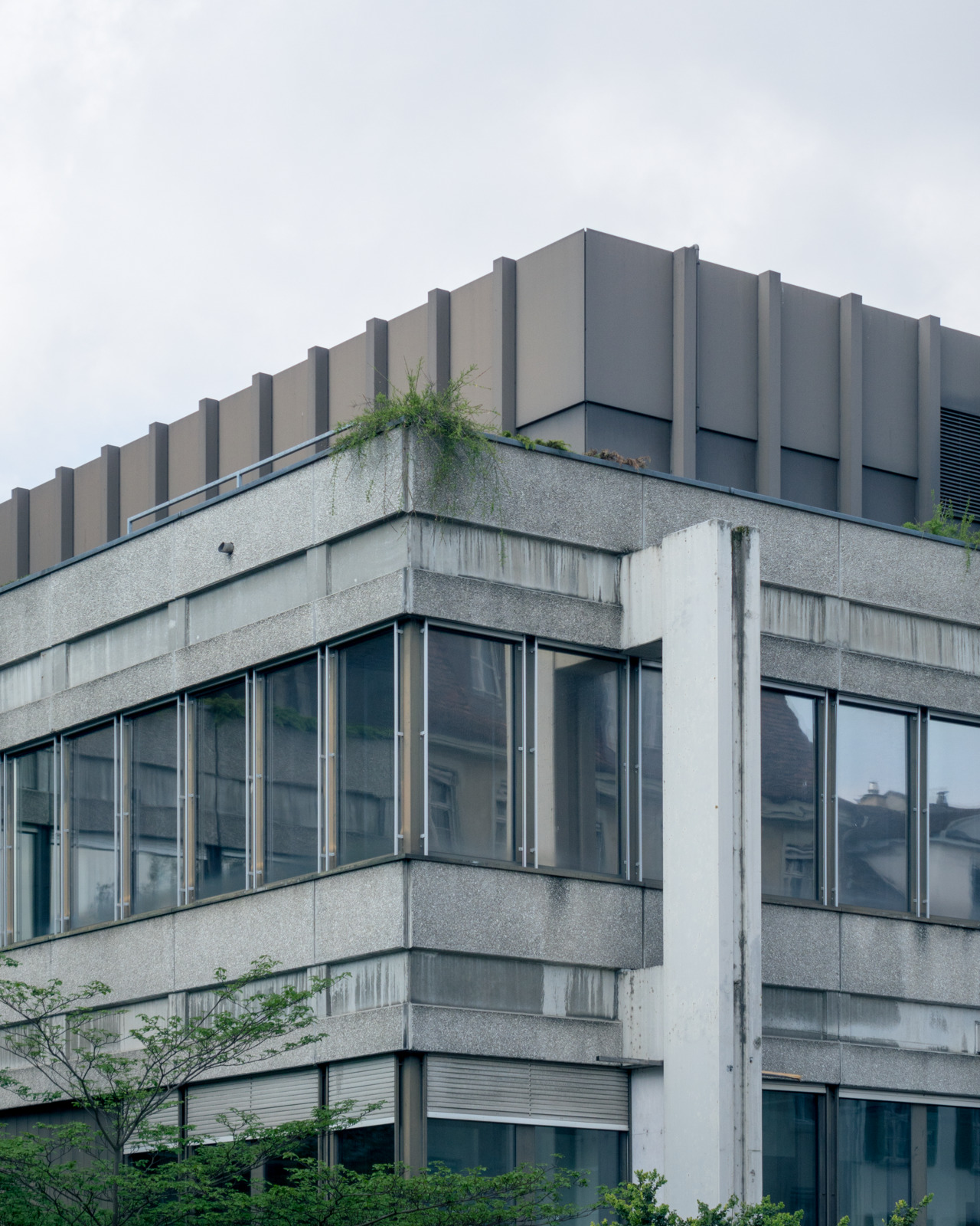 Archillect ID 387112