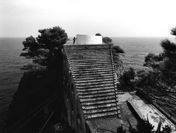 Archillect ID 387148