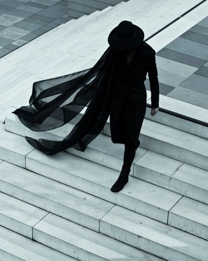 Archillect ID 387162