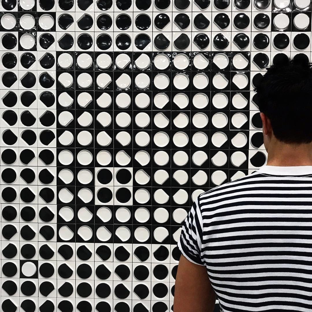 Archillect ID 387184