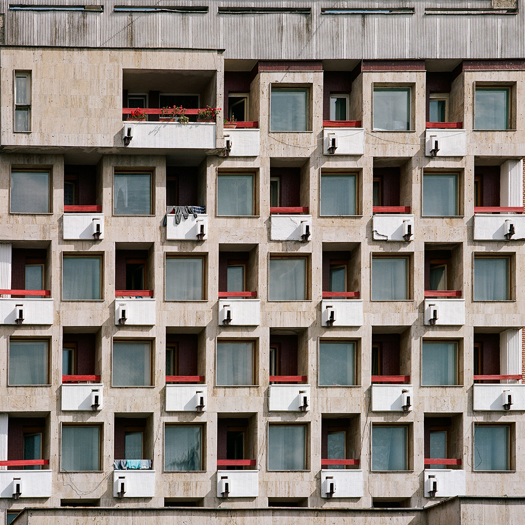 Archillect ID 387209