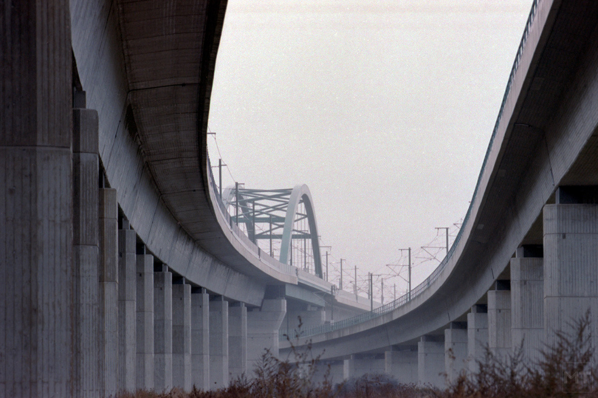 Archillect ID 387229