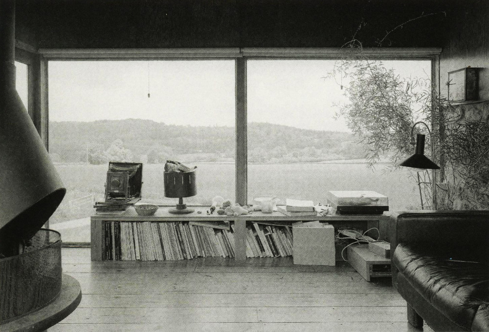 Archillect ID 387285