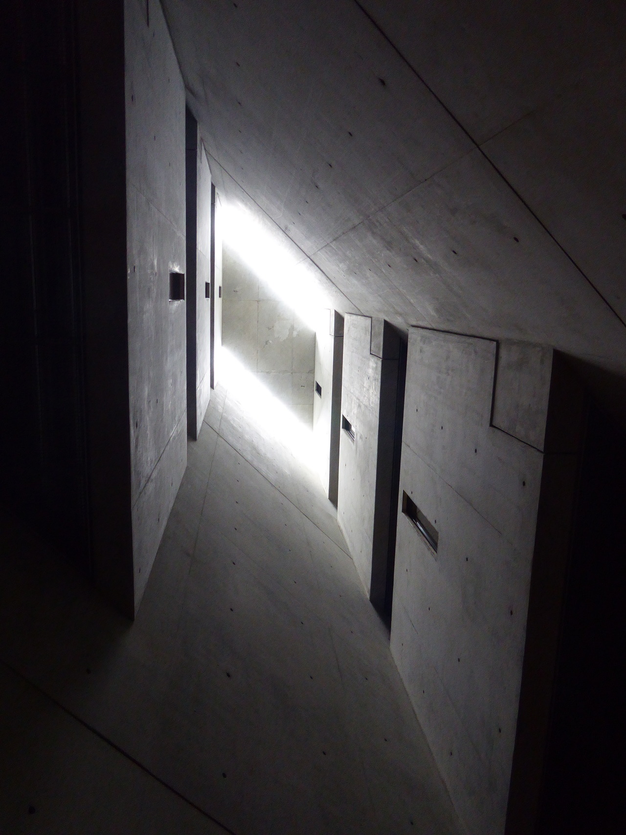 Archillect ID 387286