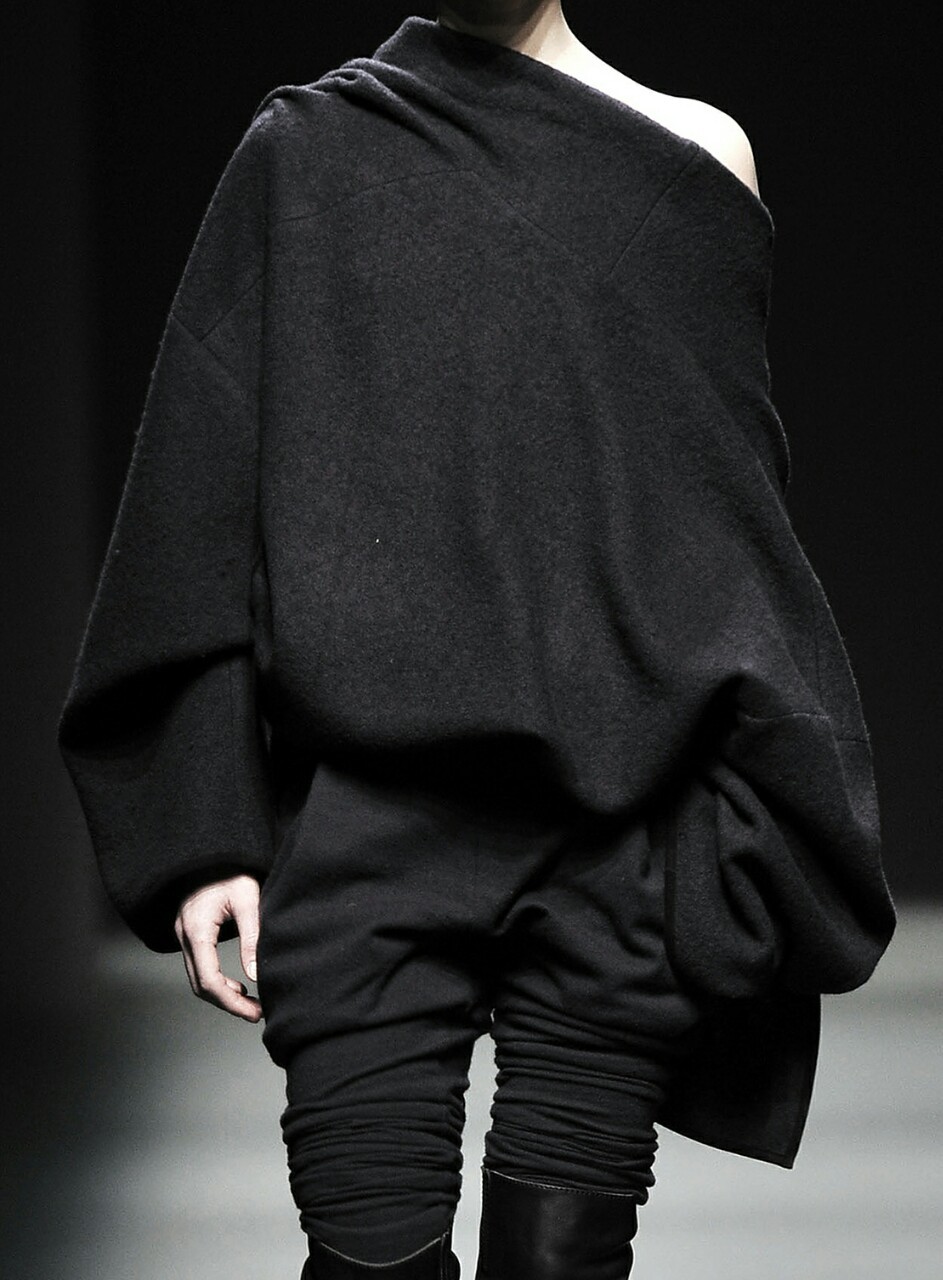 Archillect ID 387289