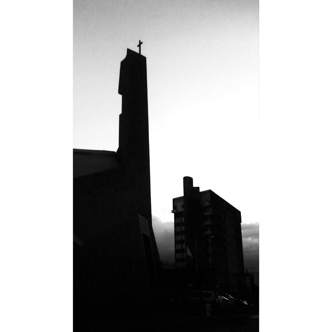 Archillect ID 387424