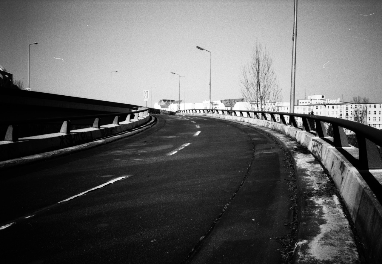 Archillect ID 387551