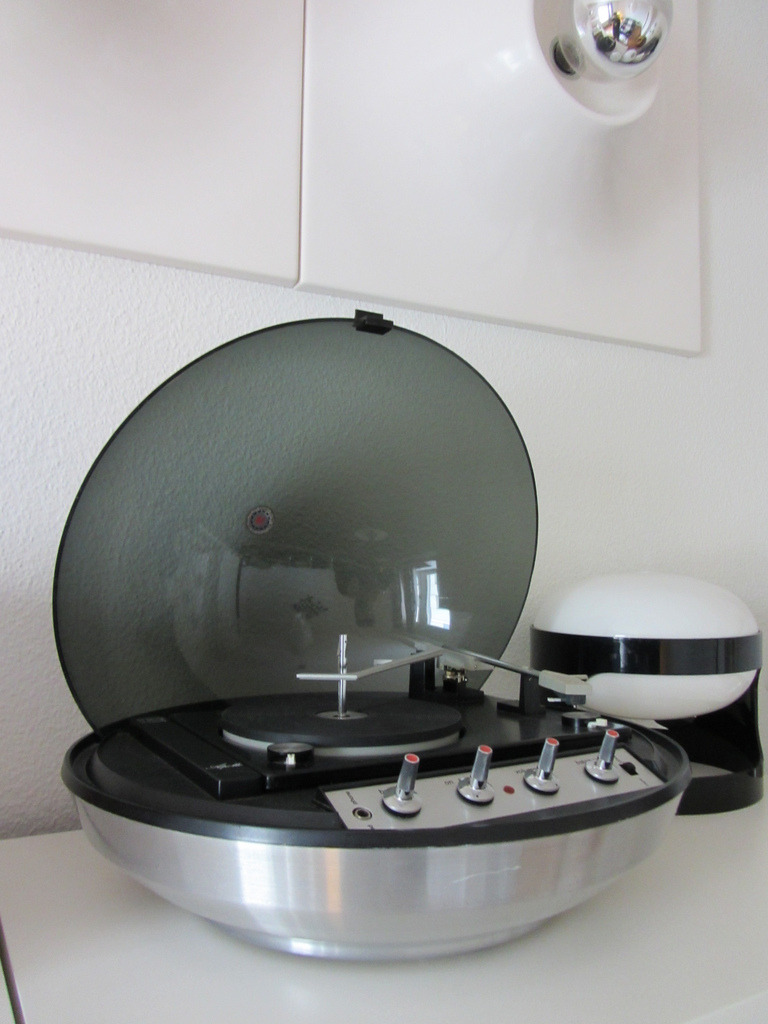 Archillect ID 387656